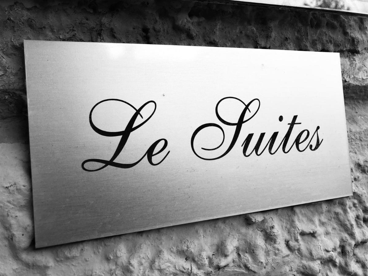 Le Suites - Di Fronte Ospedale Sacro Cuore Неграр Экстерьер фото